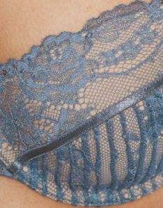 Elle Macpherson ... M&S no contest!